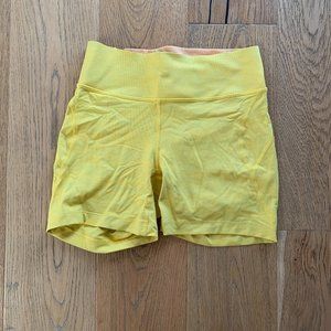 Outdoors Voices TechSweat Shorts in Sunshine, size S